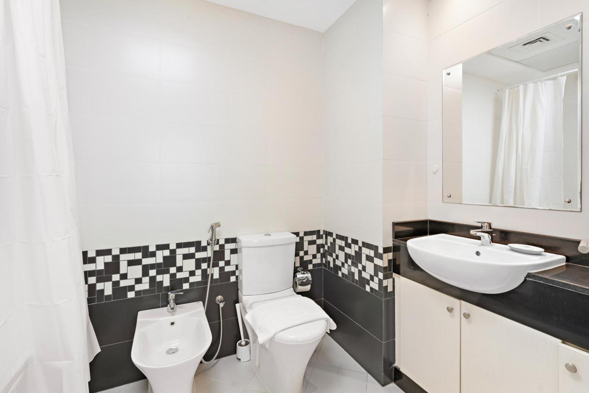 Silkhaus Modern 2 Bdr | Sea View | Oceanscape *