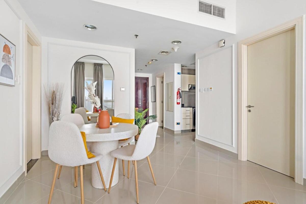 Silkhaus Modern 2 Bdr | Sea View | Oceanscape